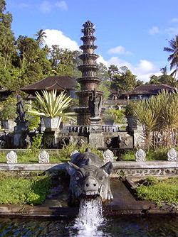 Ilustrasi artikel: Tirta Gangga tourism object