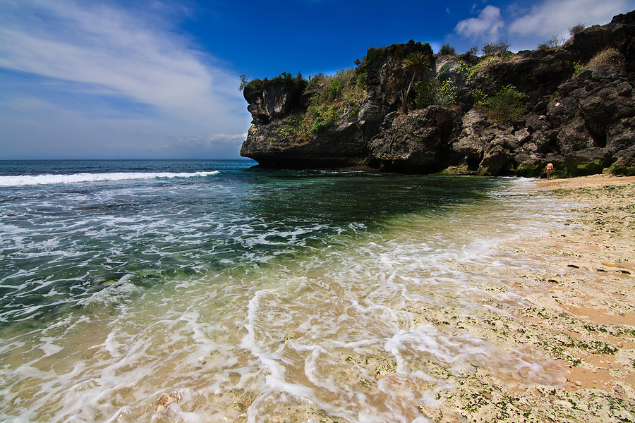 Ilustrasi artikel: A beautiful of Balangan beach and perfectly for relaxation